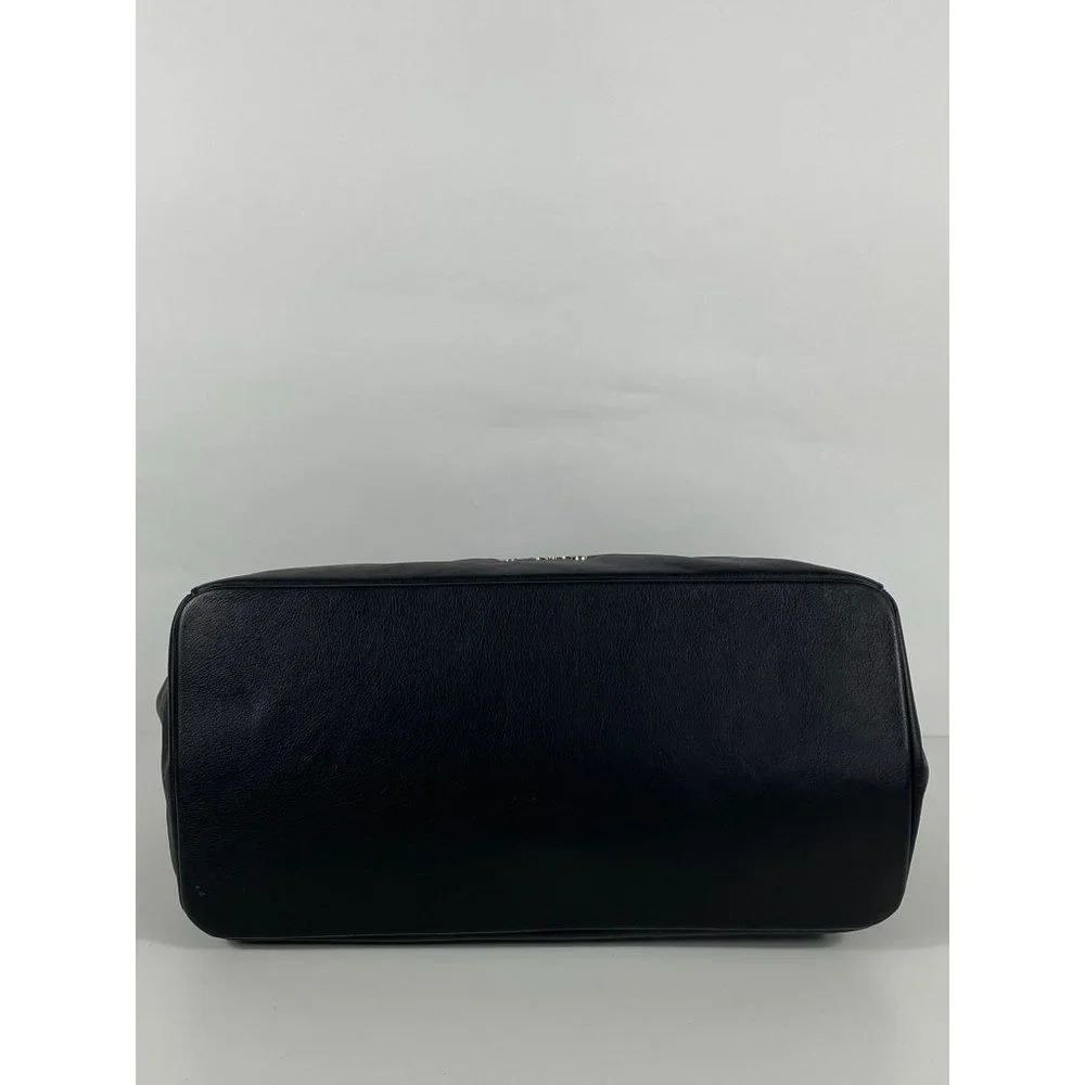 Valentino by Mario Valentino Quilted Logo Chain Strap Leather Hand Bag Blk D137 - Picture 11 of 11
